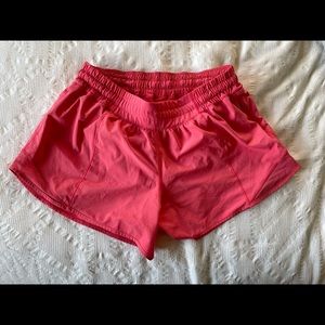 Lululemon Hotty hot size 8
